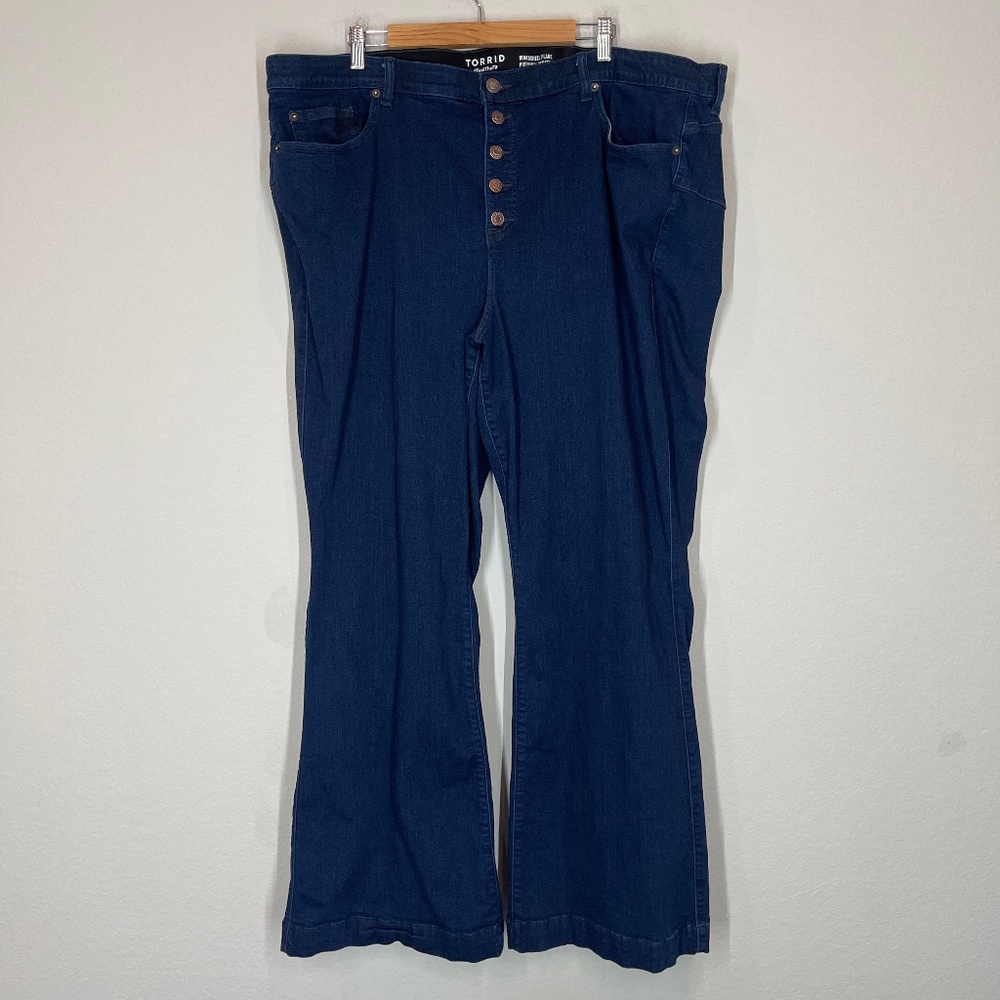Torrid Bombshell Flare Jeans Women's 28T Tall Blue Premium Stretch Button Fly